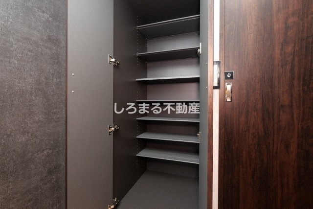 プレジオ難波の収納