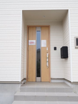 【玄関】 | Cradle garden　二本松市郭内第５　３号棟 | ★内覧予約でブランド米2kg★