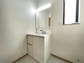 【独立洗面台】 | 緑溢れる玉川上水緑道至近！立川市砂川町6丁目　新築戸建【全2棟】