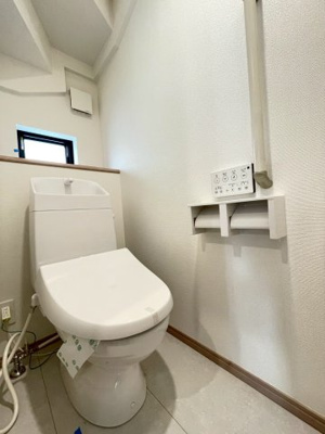 【トイレ】 | 緑溢れる玉川上水緑道至近！立川市砂川町6丁目　新築戸建【全2棟】
