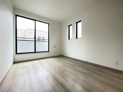【洋室】 | 緑溢れる玉川上水緑道至近！立川市砂川町6丁目　新築戸建【全2棟】