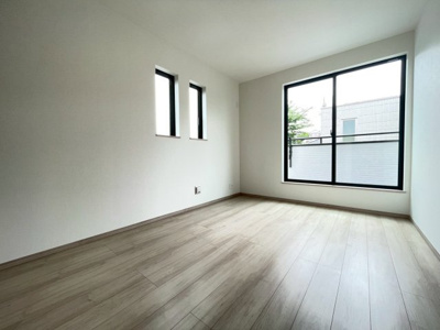 【洋室】 | 緑溢れる玉川上水緑道至近！立川市砂川町6丁目　新築戸建【全2棟】