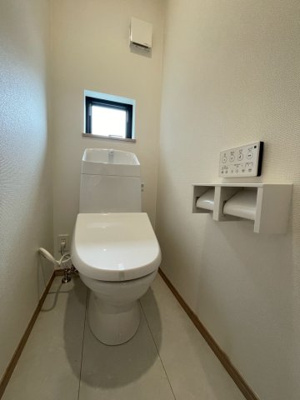 【トイレ】 | 緑溢れる玉川上水緑道至近！立川市砂川町6丁目　新築戸建【全2棟】