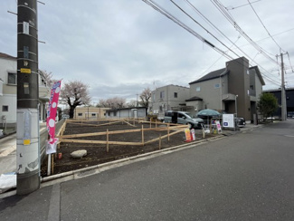 【前面道路含む現地写真】 | 緑溢れる玉川上水緑道至近！立川市砂川町6丁目　新築戸建【全2棟】
