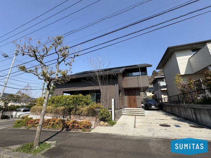 松山市湯の山８丁目の中古一戸建