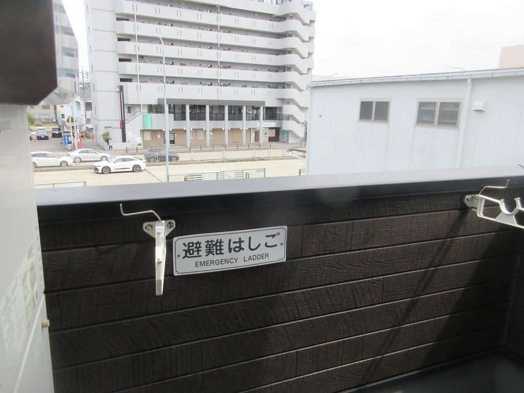 A-FLAT　名古屋市賃貸　仲介手数料無料のバルコニー