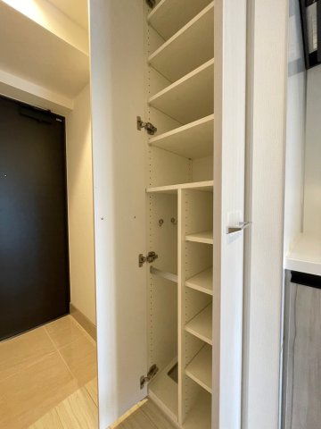 DIPS野方RESIDENCEの玄関