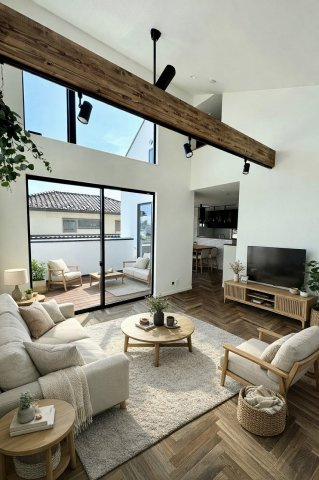 新築分譲住宅 NewStyleみたけ台２の居間・リビング|家具はCGです。付属設備ではございません。