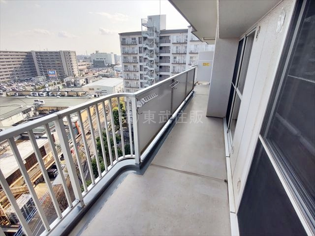 【バルコニー】 | 朝日センチュリーみずほ台B棟 | 風通しの良いバルコニーです