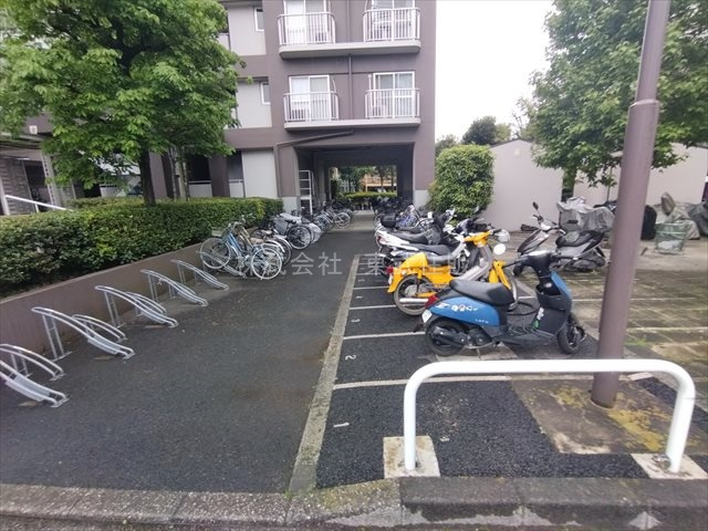 【駐輪場】の画像