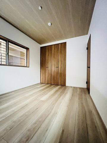 【寝室】今津山中町戸建A