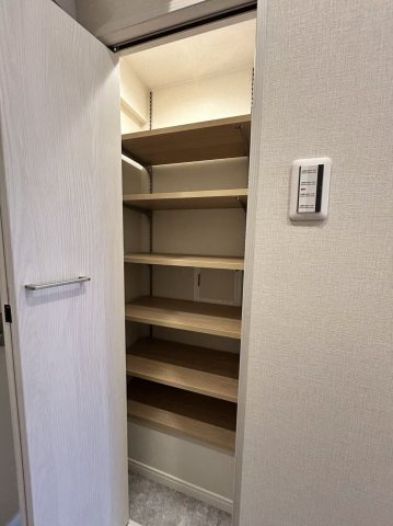ハイネス阿佐谷603の収納