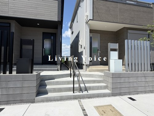 【仲介手数料０円】厚木市林5丁目1期　新築一戸建て　3号棟　　　全3棟のエントランス|厚木市まつかげ台2期　新築一戸建て