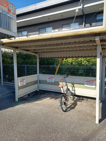 グローリアスのその他共用部分|駐輪場です