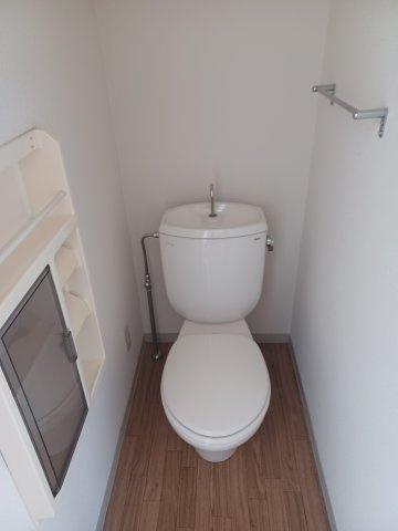 グローリアスのトイレ|コンパクトで使いやすいトイレです