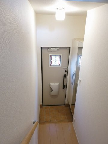 ソンレイルＳの玄関