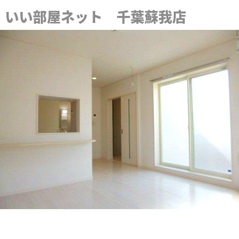 アムール mon frereの居間・リビング|使いやすい居間です