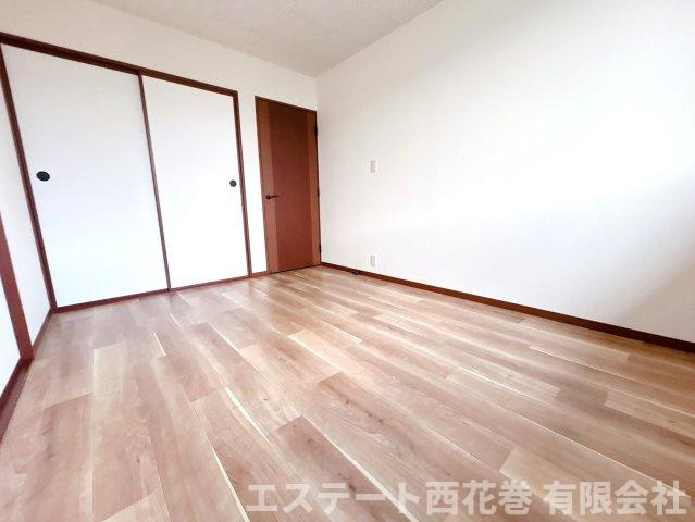どんぐりの洋室