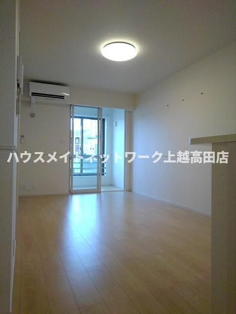 アベニールⅠの居間・リビング|ＬＤＫ