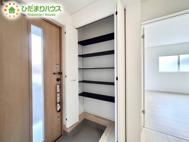上尾市領家第2　新築戸建　クレイドル07の収納