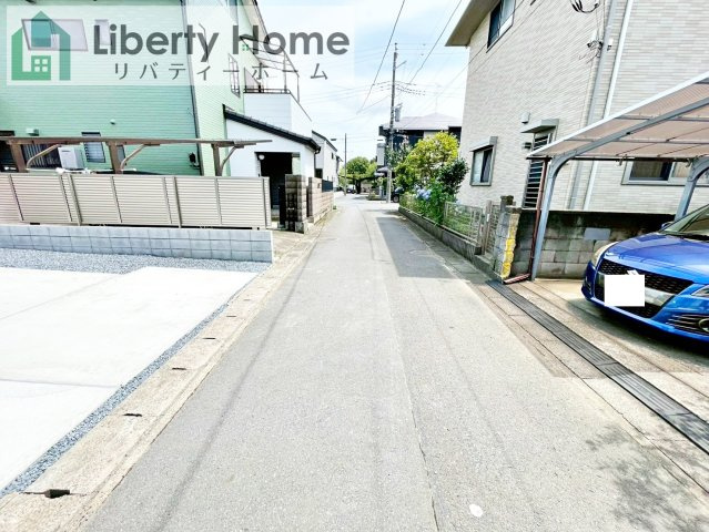 ひたちなか市東大島1期　新築戸建の前面道路含む現地写真