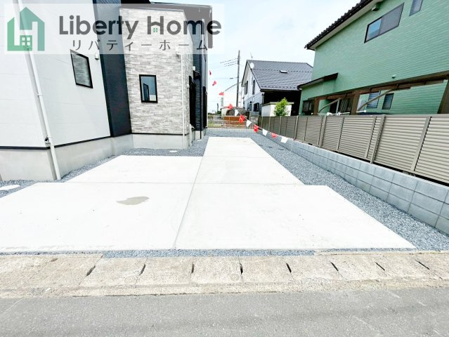 ひたちなか市東大島1期　新築戸建の駐車場
