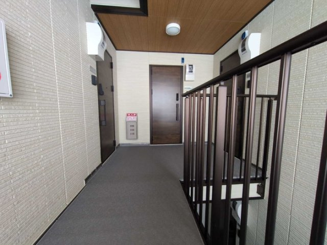 トリシア上甲子園のロビー