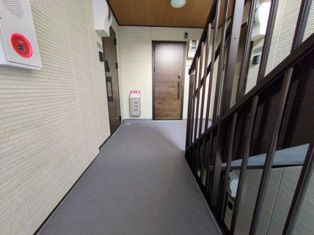 トリシア上甲子園のロビー