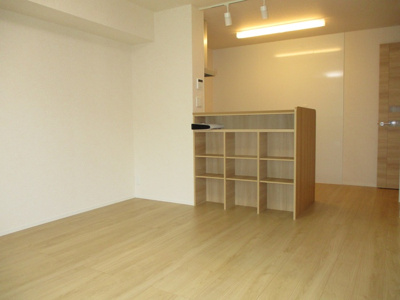 【居間・リビング】 | パークタウン | ※同物件、同タイプ、間取り反転のお部屋です