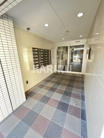 ウインズコート城東中央のエントランス