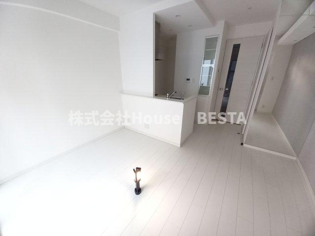 アーバネックスみなと元町の居間・リビング