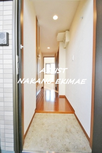 プレジールSの玄関