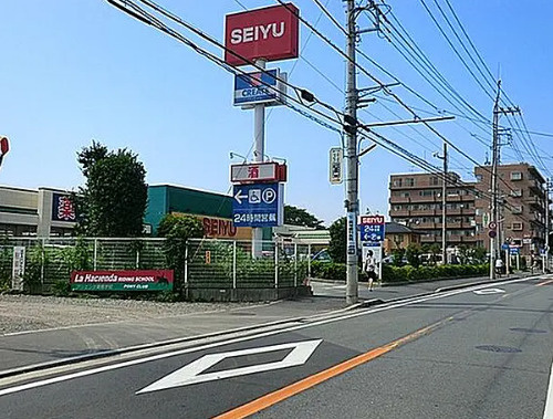 ナイスアーバンステイツ三ツ境の周辺|スーパーやコンビニは徒歩圏内電車一本で大型ショッピングモールには出られます。