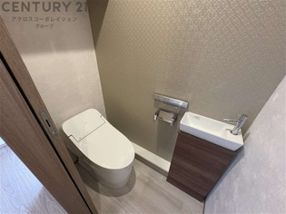 ウォシュレット付きのトイレです♪