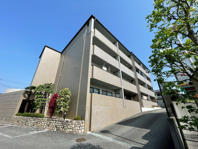 ラ・フィーネ芳樹の外観|外はこのようになっています