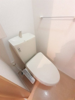 【トイレ】 | アンソレイユＢ | 落ち着いたトイレです