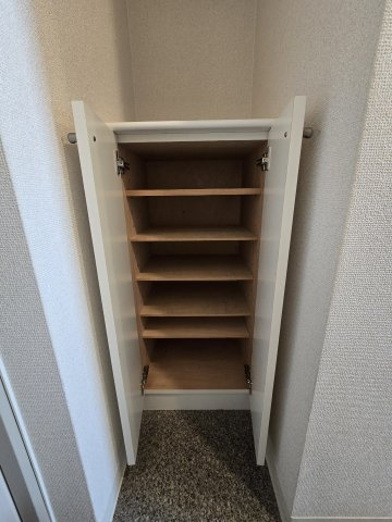 ジュノンのその他|シューズボックス