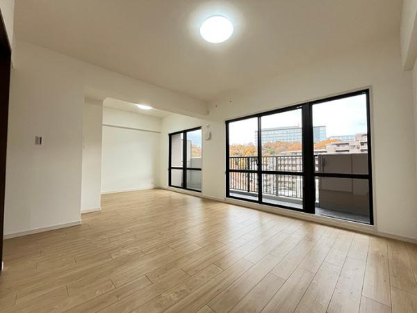 日進市栄４丁目の中古マンションの居間・リビング|リビング