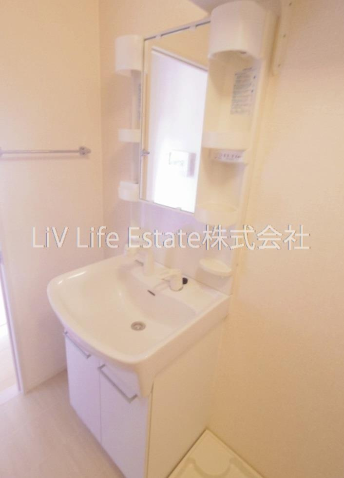 東村山市恩多町３丁目のアパートの洗面所