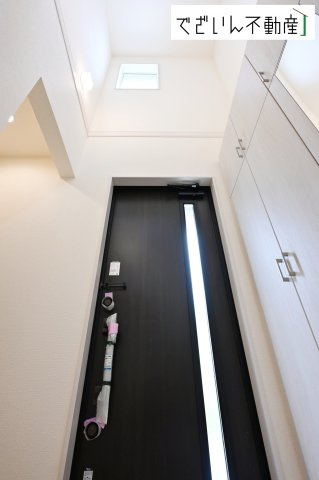 【玄関】 | blooming garden深谷市上柴町西1丁目　新築住宅 | ≪2号棟≫
現地(2026年6月撮影)