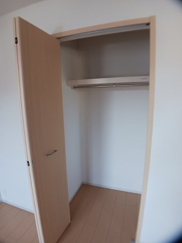 イースト・エリカーナの収納|こまごまとしたものを収納できそうですね