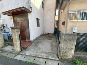 【駐車場】