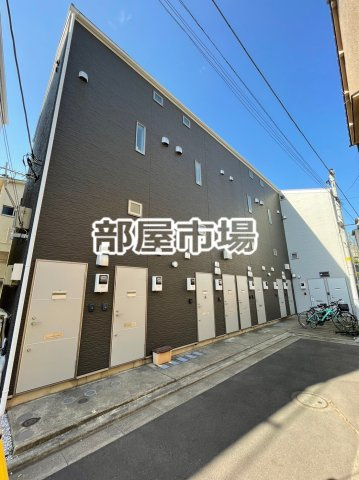 ブルー・パンサーの外観