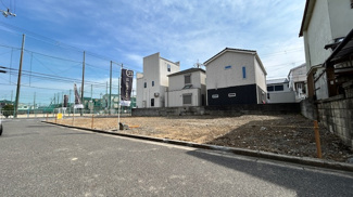 【外観】 | ■高槻市城南町四丁目　■建築条件付土地　■全３区画 新規分譲 | ■全３区画分譲
【1号地】2780万円・土地面積／約83.52平米
【2号地】2980万円・土地面積／約87.37平米
【3号地】3080万円・土地面積／約87.37平米
　