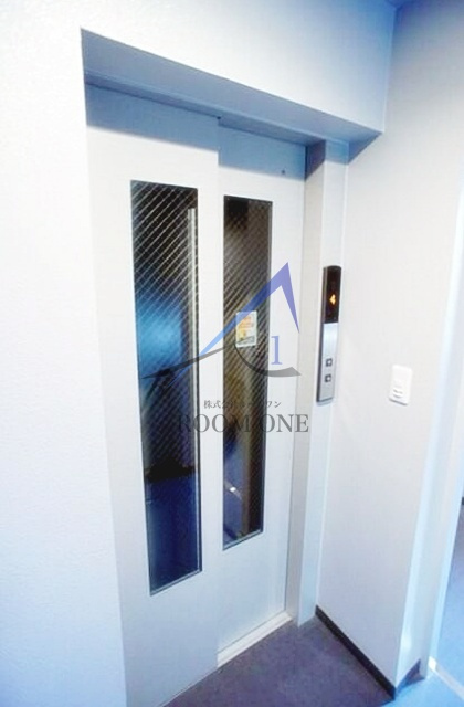 コモド・アミのエントランス|エントランスです。