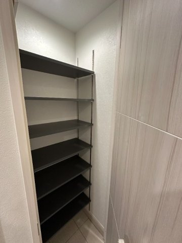 アクシオン大橋ルミナスの収納|広々玄関♪シューズボックス、収納が豊富です。
