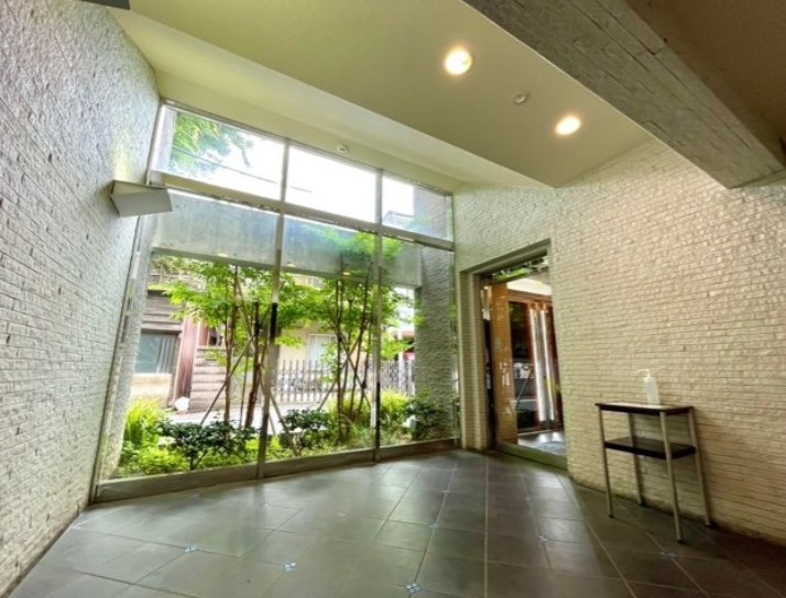 レジディア西新宿Ⅱのロビー