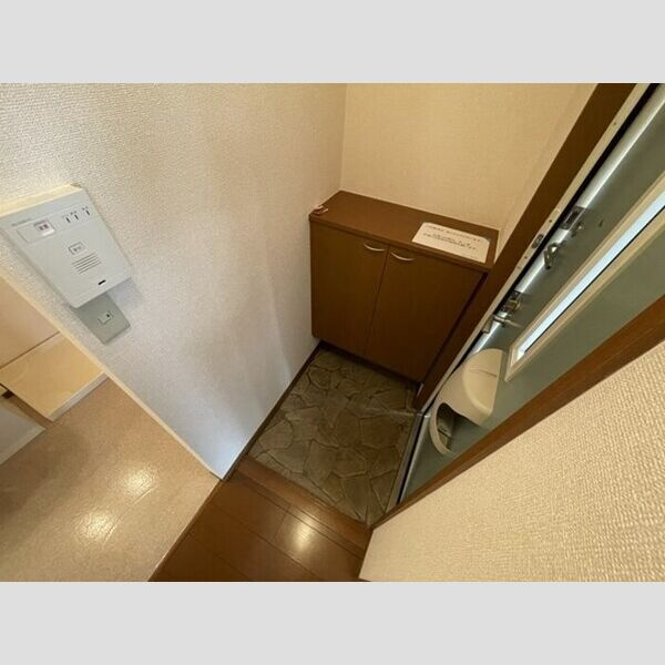 サンハイツ横沼の玄関