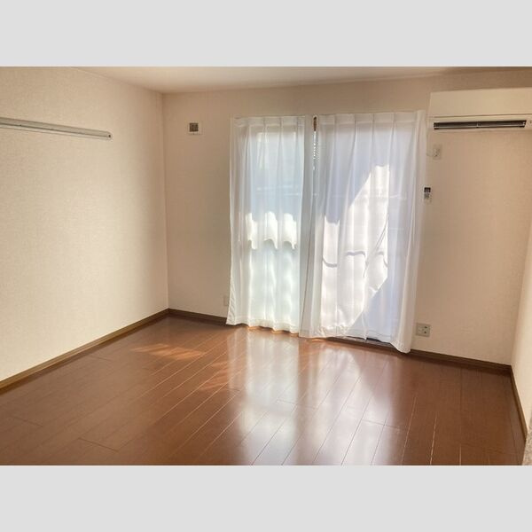 サンハイツ横沼の居間・リビング