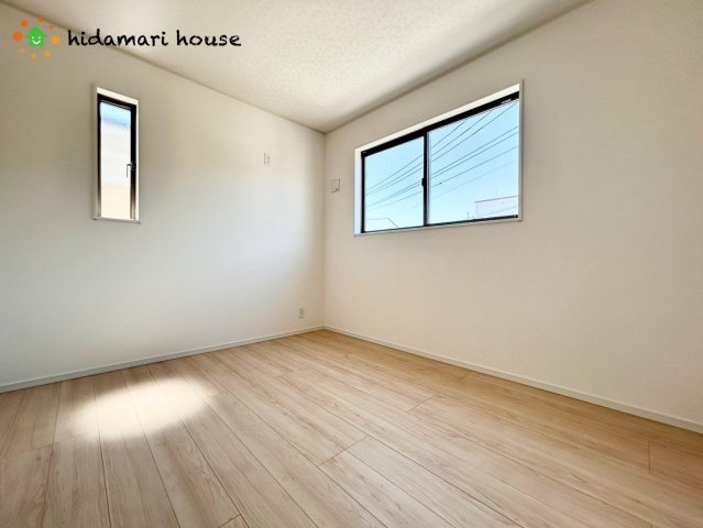 上尾市領家第2　新築戸建　クレイドル13の子供部屋|2階　洋室：5.2帖